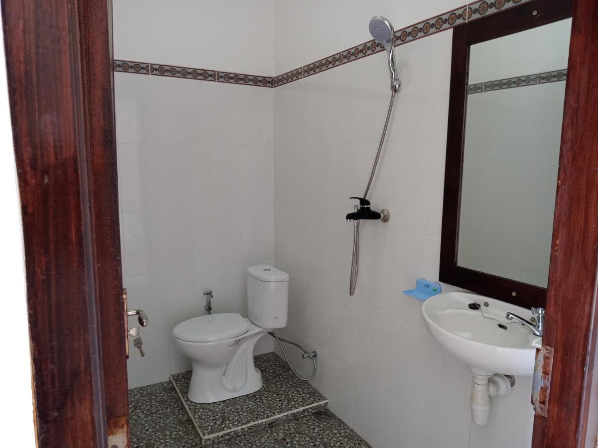 Aris Homestay And Warung Made Munduk Exterior foto