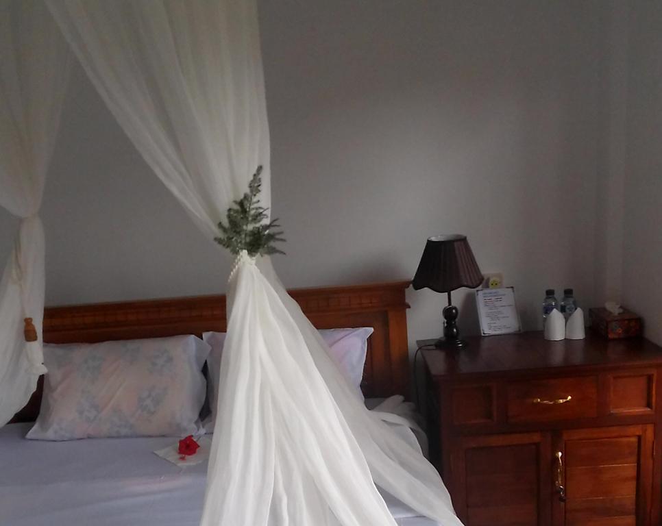 Aris Homestay And Warung Made Munduk Exterior foto