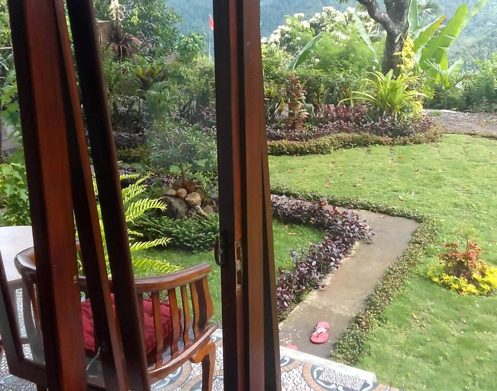 Aris Homestay And Warung Made Munduk Exterior foto