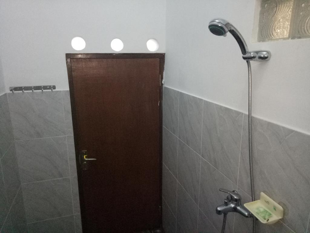 Aris Homestay And Warung Made Munduk Exterior foto