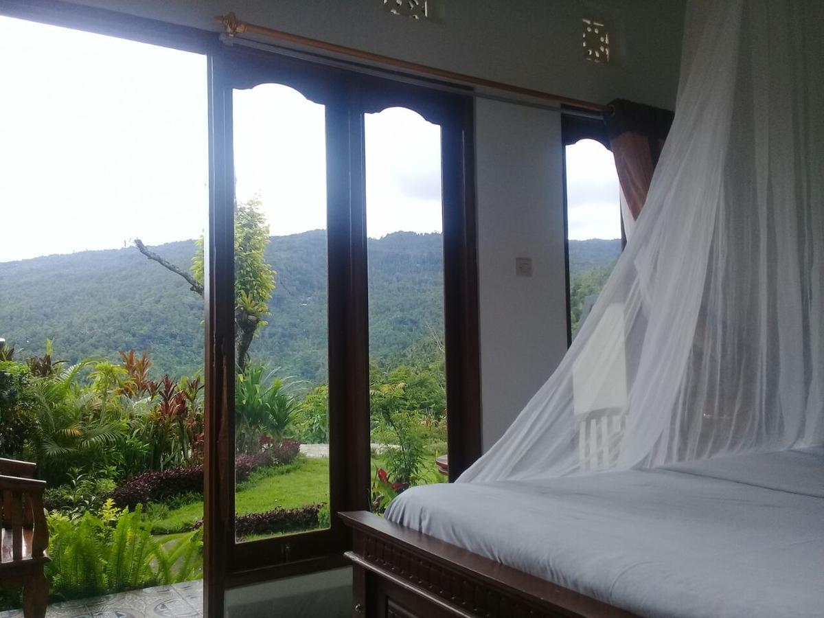 Aris Homestay And Warung Made Munduk Exterior foto