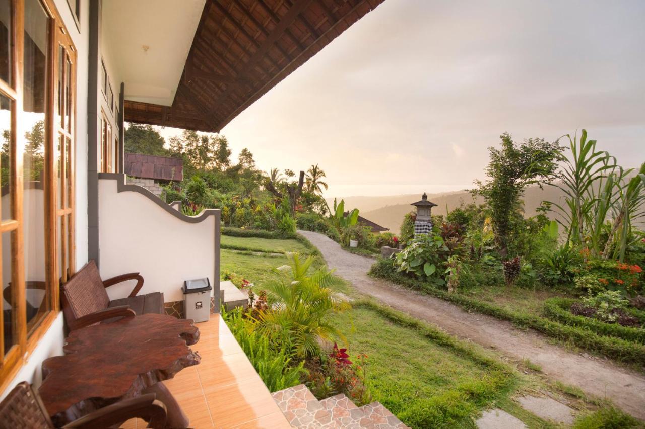 Aris Homestay And Warung Made Munduk Exterior foto